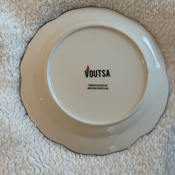 NWOT Anthropologie Voutsa Dessert Plate - Sold Out - Picture 2 of 2